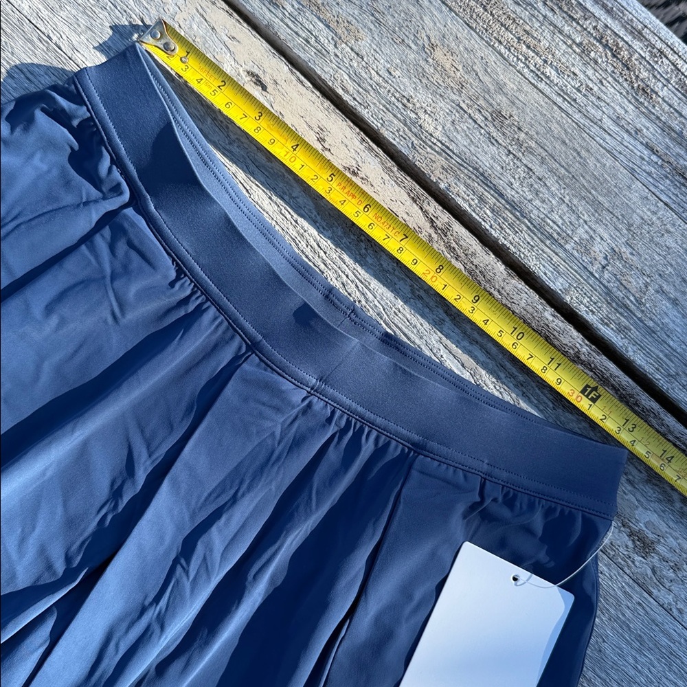 Lululemon Angled-Pleat High-Rise Tennis Skirt size Medium blue twill - Picture 4 of 8